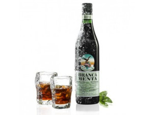 Fernet Menta 0,7L 2poharas díszdobozban